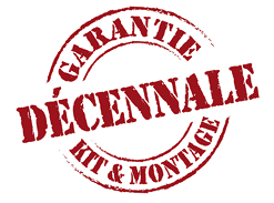 Garantie Décennale Kit & Montage : Assurance Fiabilité Cachet rouge estampillé "GARANTIE DÉCENNALE KIT & MONTAGE" sur fond noir, indiquant une assurance décennale pour l'installation.